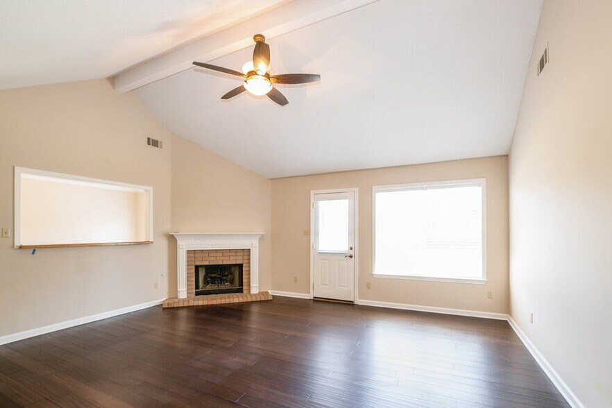 Building Photo - 3056 Valley Green Ln