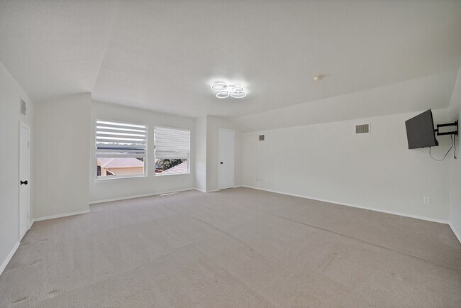 Building Photo - 1532 Brandywine Dr