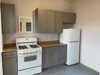 Building Photo - 317 N 4th Ave W