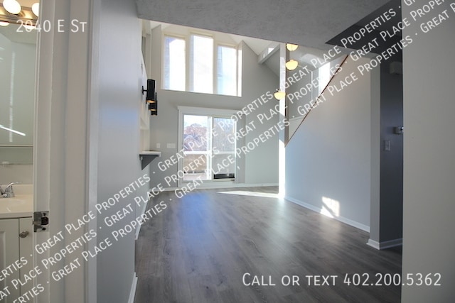 Building Photo - 2040 E St
