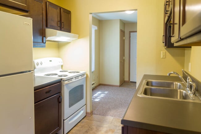 Building Photo - UDMO Apartments