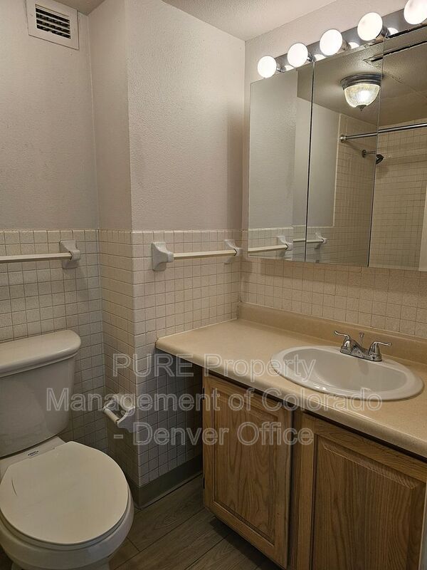 Building Photo - 1020 15th St