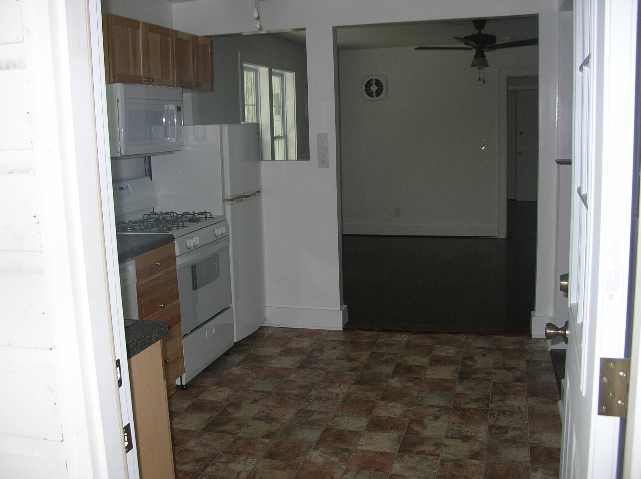 Building Photo - 1150 Standard Dr NE