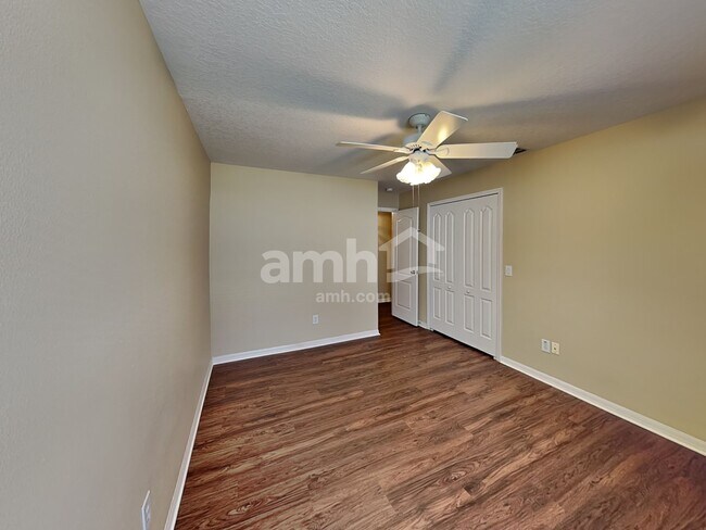 Building Photo - 11514 Pineloch Loop