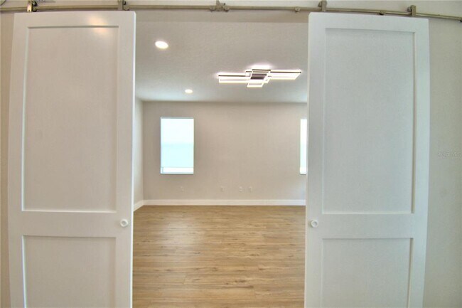 Building Photo - 2673 Calistoga Ave