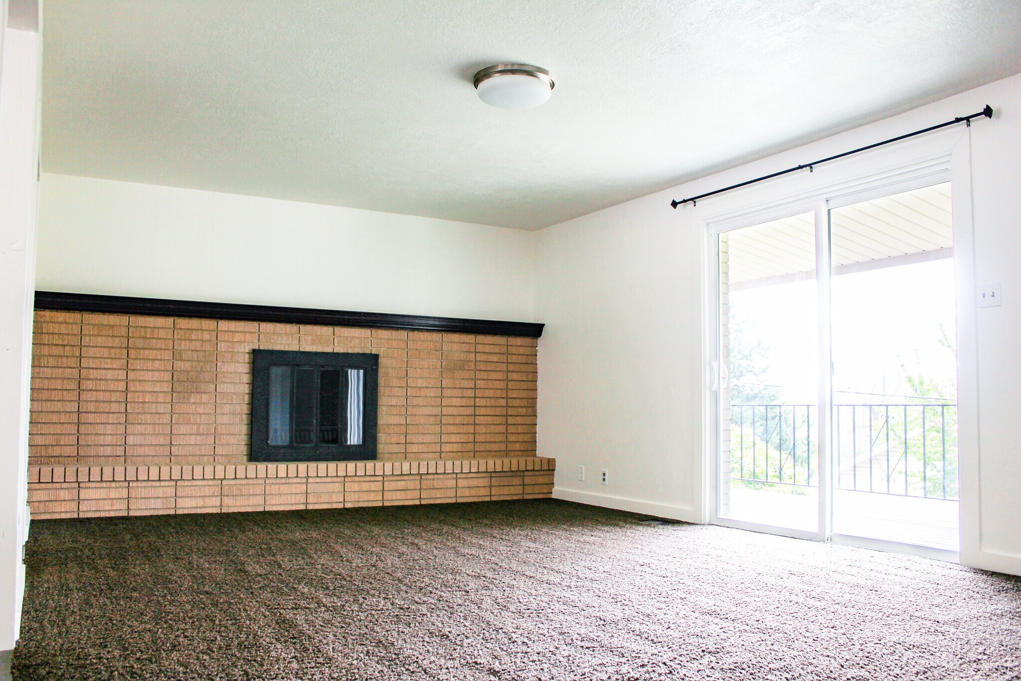 Building Photo - 697 N 1020 E