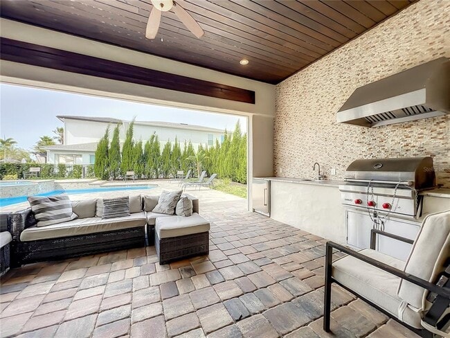 Building Photo - 760 Golden Bear Dr