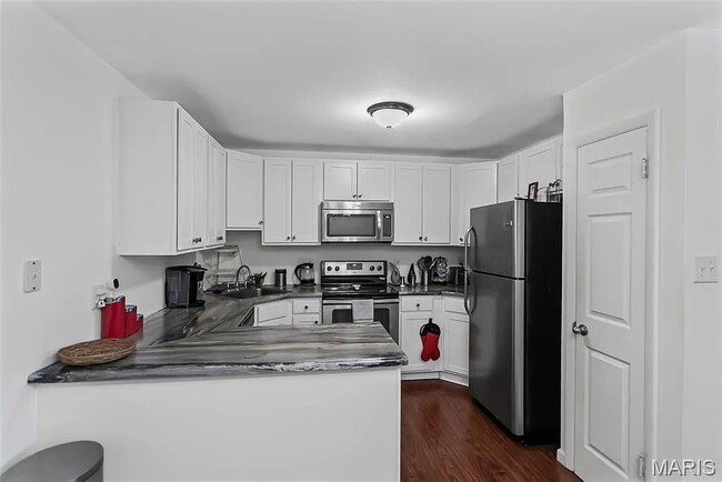 Building Photo - 7446 Sieloff Dr