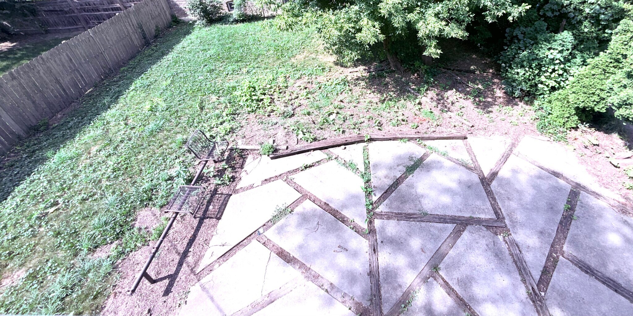Yard - 1801 Lyons St