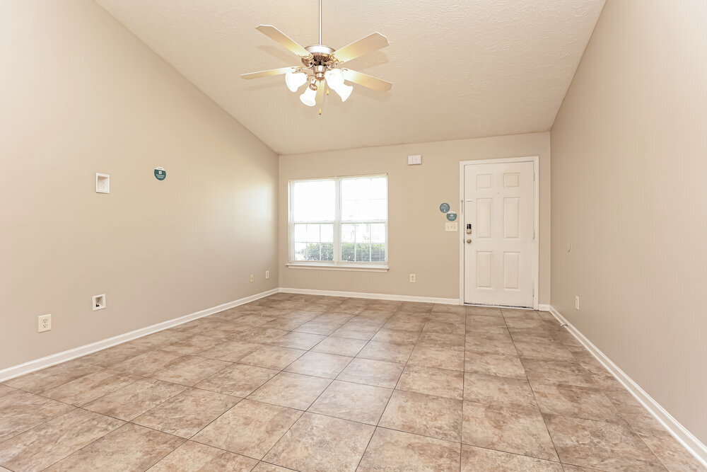 Building Photo - 165 Howard Woody Dr