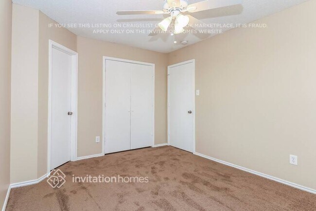 Building Photo - 646 Via Estrella