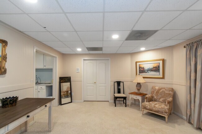 Building Photo - 3410 Kates Way