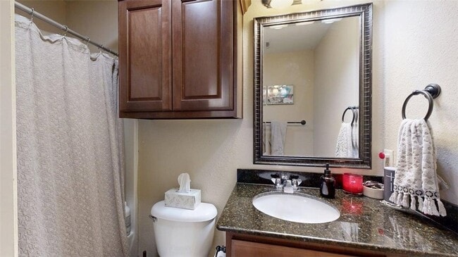 Building Photo - 458 Chimney Hill Dr