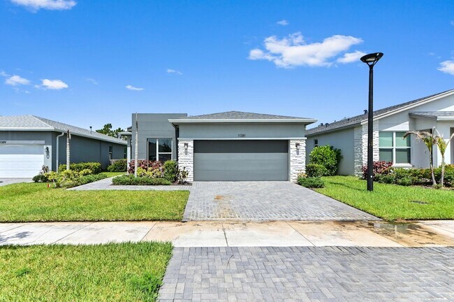 Building Photo - 11381 SW Lyra Dr.