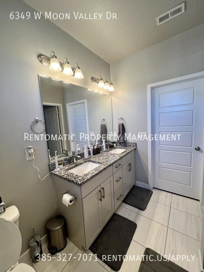 Building Photo - 6349 W Moon Vly Dr