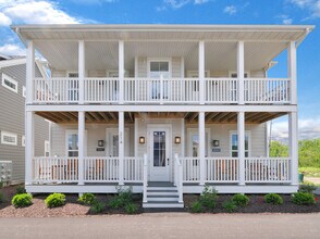 Building Photo - 214 Great Loop E Dr