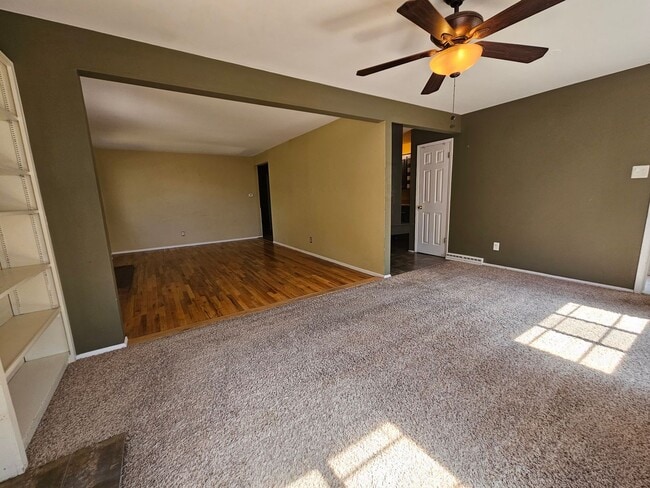 Building Photo - Spacious SE Denver Ranch - Virginia Villag...