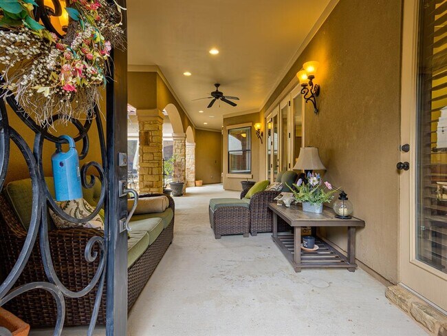 Building Photo - 1310 Minnie Dr