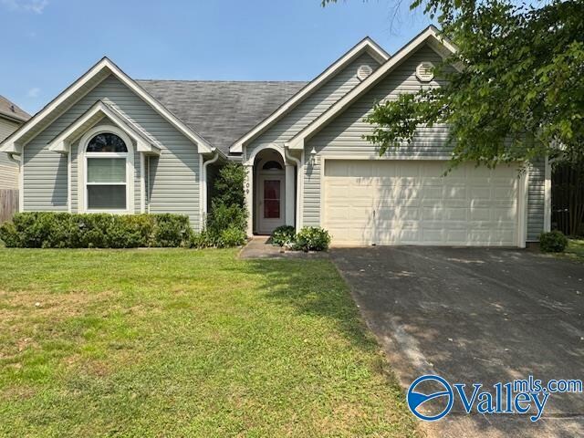 Building Photo - 109 SW Brushcreek Dr