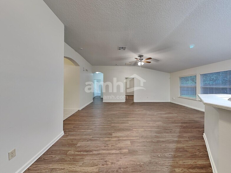 Building Photo - 867 Bonaparte Landing Blvd