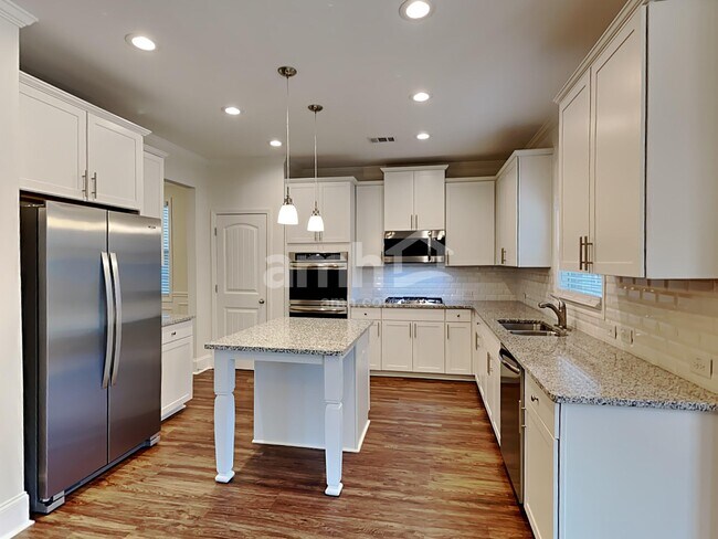 Building Photo - 213 Orchard Trail