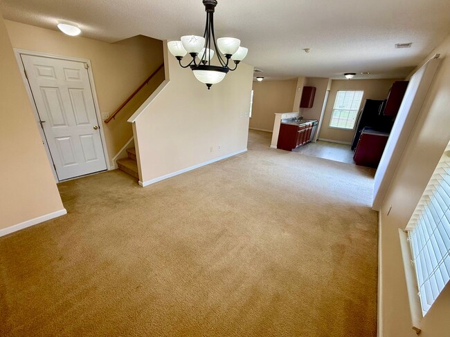 Building Photo - Now Available in Hunter's Crossing!
