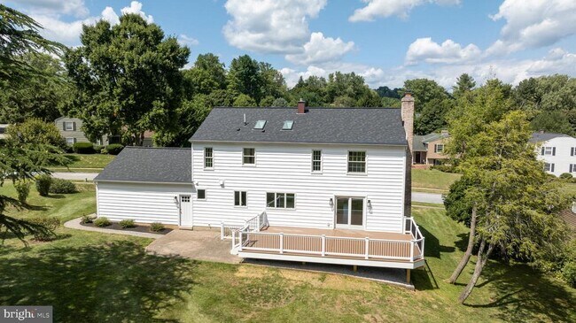 Building Photo - 1213 Clearfield Cir