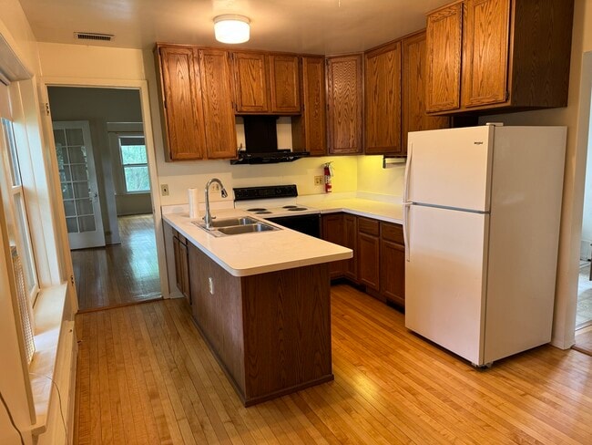 Building Photo - 1462 Wilmette Ave