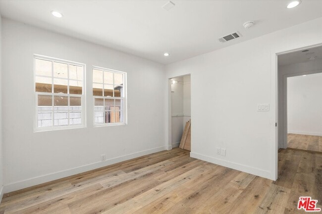 Building Photo - 3748 Veteran Ave