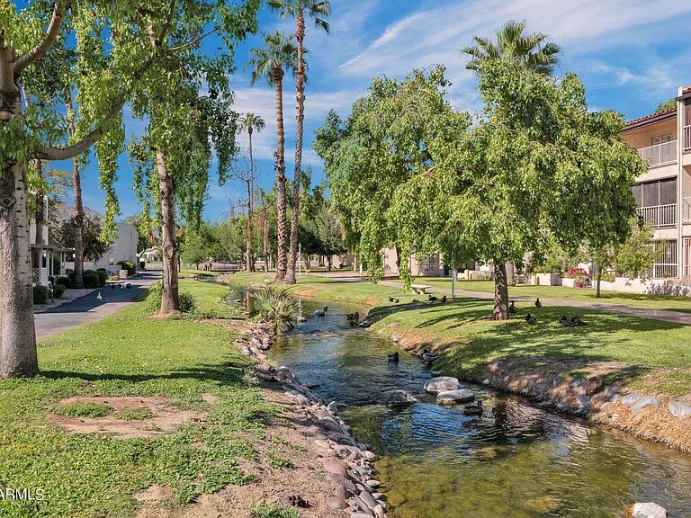 Primary Photo - 11026 N 28th Dr