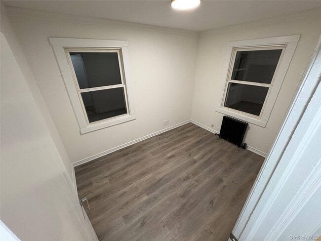 Building Photo - 20 Bogota Rd