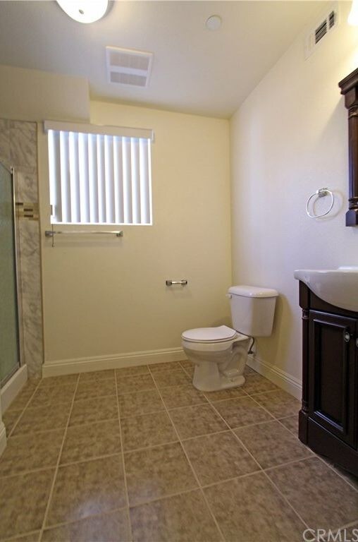 Building Photo - 343 E 37th St