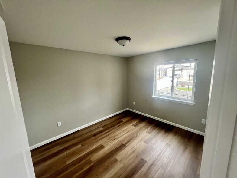 Building Photo - 2393 Pacific St