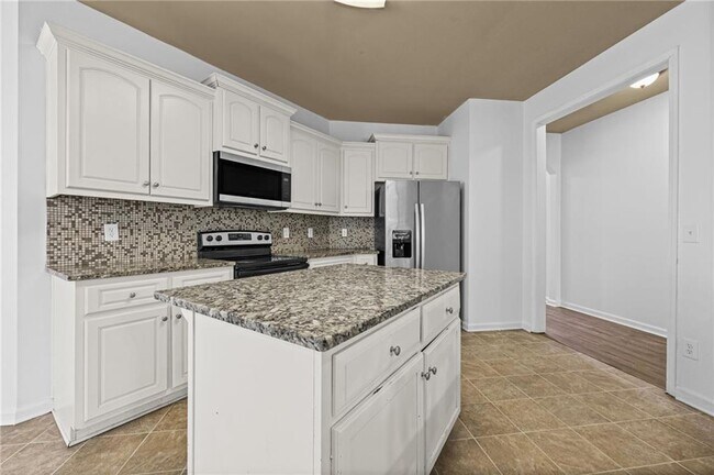 Building Photo - 578 Hardy Water Dr SE