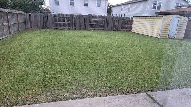 Building Photo - 7915 Summerfern Ct