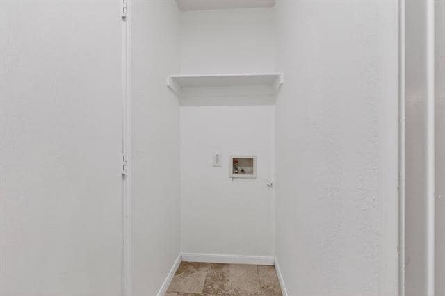 Building Photo - 721 Somerset Dr