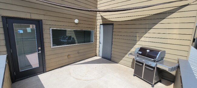 Building Photo - 2920 Cline St