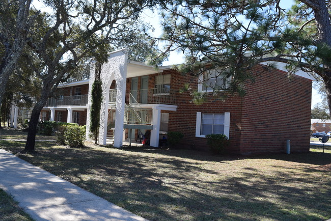 Primary Photo - Pine Ridge Apartments at Shalimar