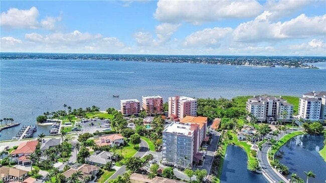 Building Photo - 14819 Laguna Dr