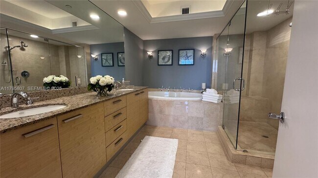 Building Photo - 1830 S Ocean Dr