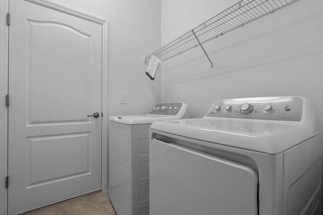 Building Photo - 4363 Lemongrass Dr