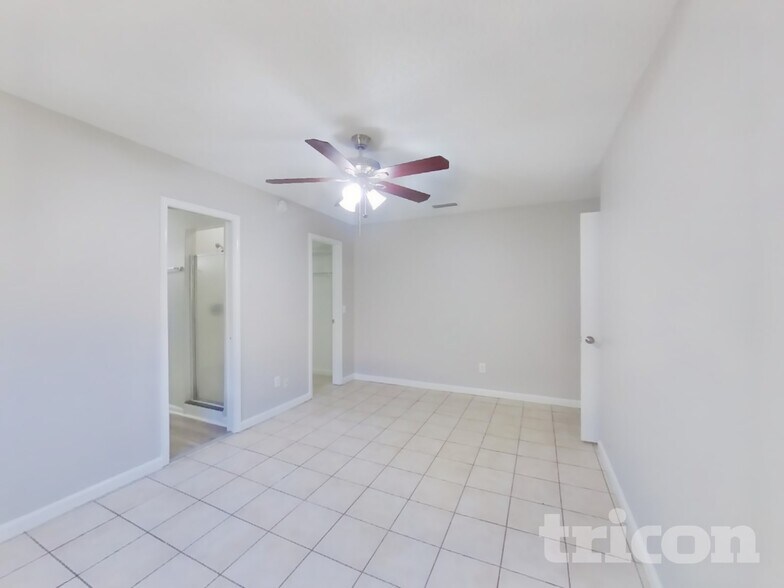 Building Photo - 417 Filmore Dr