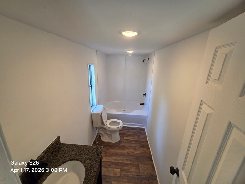 Building Photo - 4180 Royal Palm Ave