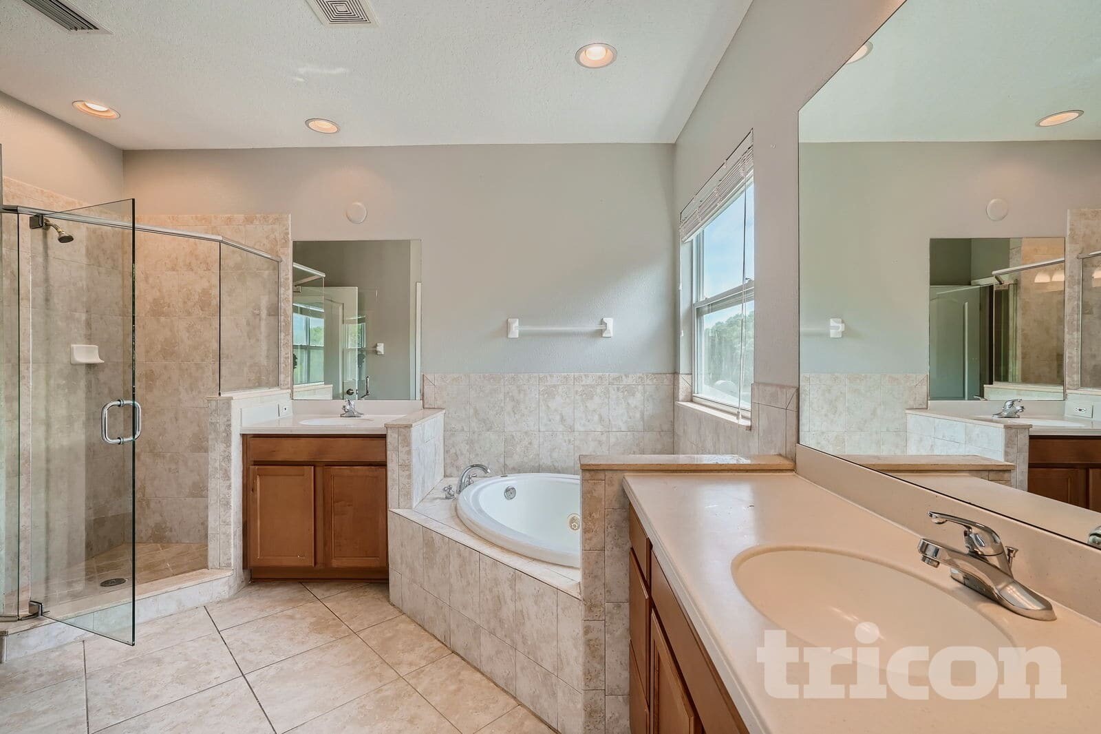 Building Photo - 7982 Camden Woods Dr