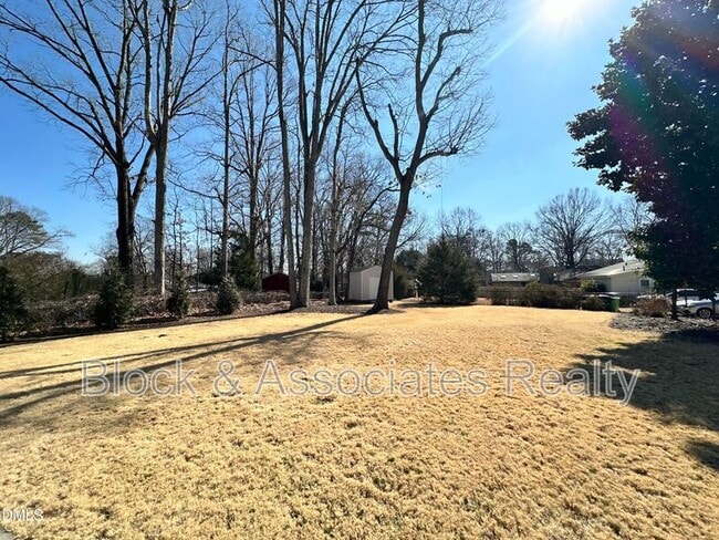 Building Photo - 4512 Drexel Dr