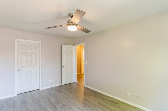 Building Photo - 205 Winfield Ct