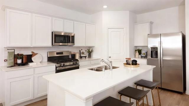 Building Photo - 2126 Donker Dr