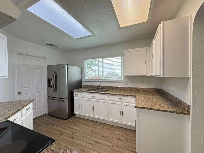 Building Photo - 6414 Kensinger Pass