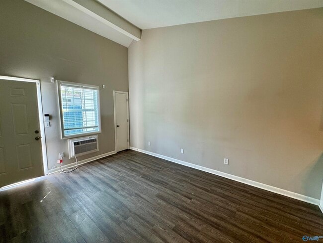 Building Photo - 3702 Squaw Valley Dr SW