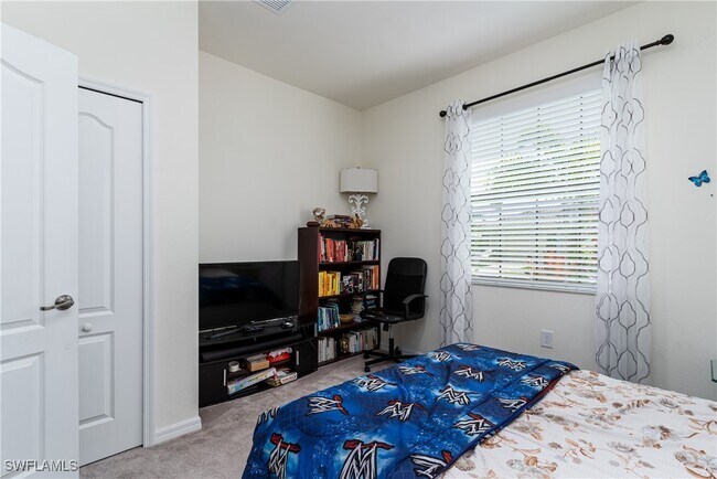 Building Photo - 9355 Foxglove Ln